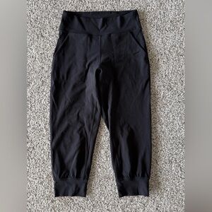 Lululemon Align High Rise jogger Crop black size 6
